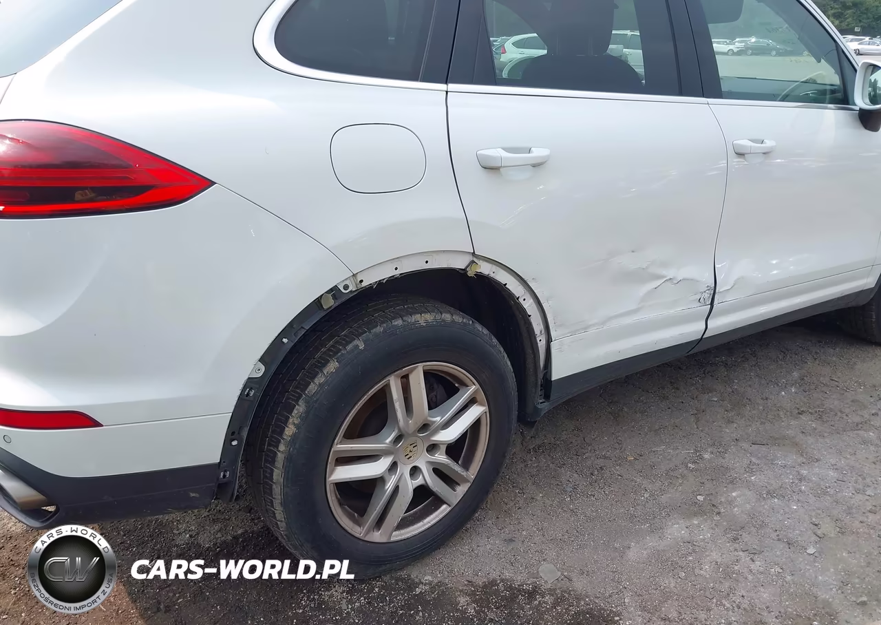 2016 Porsche Cayenne VIN:WP1AA2A20GLA10516 - 6