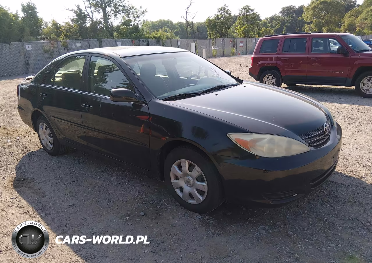 2004 Toyota Camry Le – zdjęcie 1 z 16