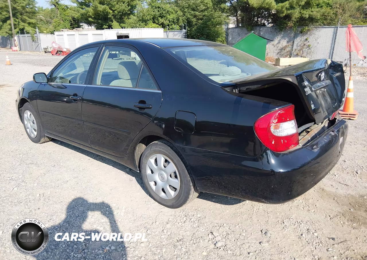 2004 Toyota Camry Le VIN:4T1BE32K14U314289 - 3