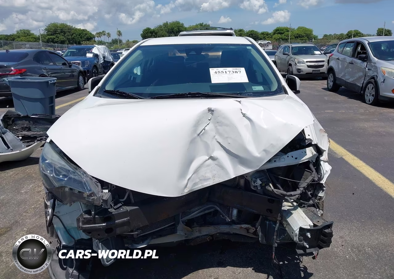 2019 Toyota Corolla Se VIN:5YFBURHE5KP942040 - 13