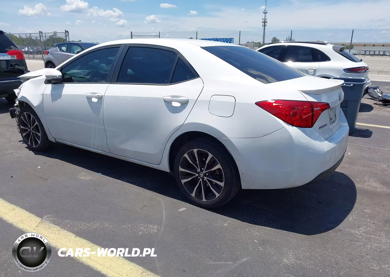 2019 Toyota Corolla Se VIN:5YFBURHE5KP942040 - 3