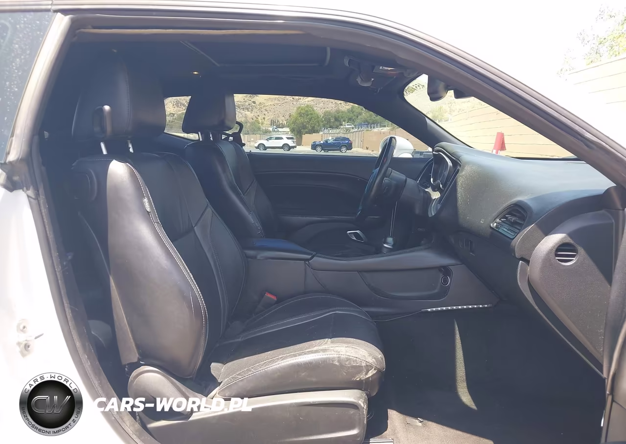 2015 Dodge Challenger Sxt Plus VIN:2C3CDZBG5FH758487 - 5