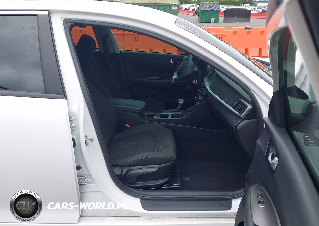 2019 Kia Optima Lx VIN:5XXGT4L36KG336465 - 5