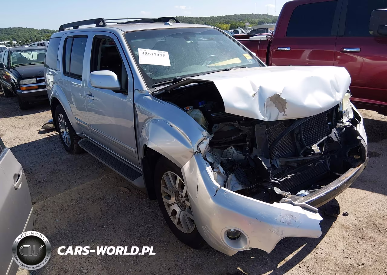 2010 Nissan Pathfinder Le
