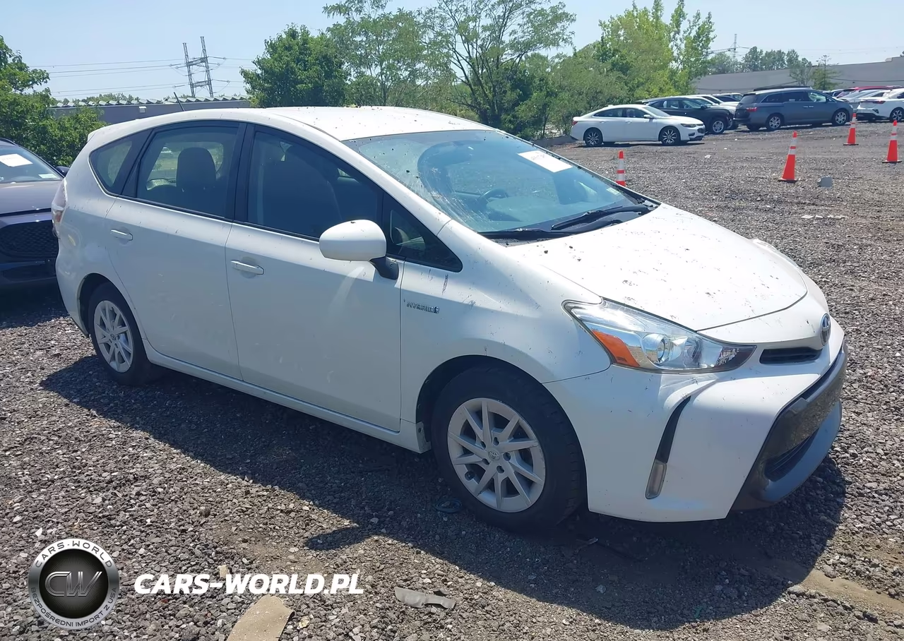 2017 Toyota Prius V Three – zdjęcie 1 z 16