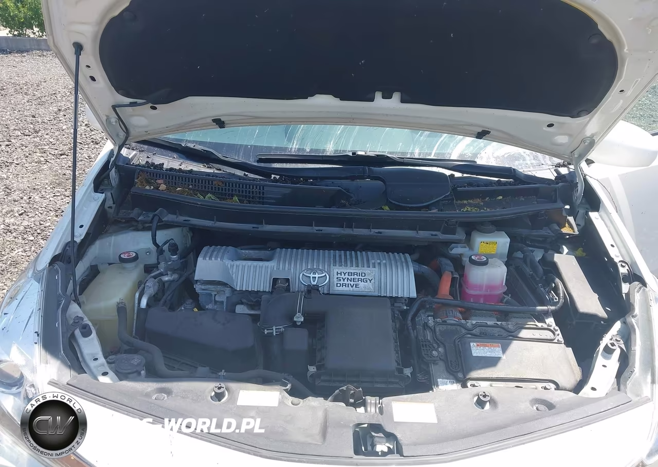 2017 Toyota Prius V Three VIN:JTDZN3EU7HJ064936 - 10