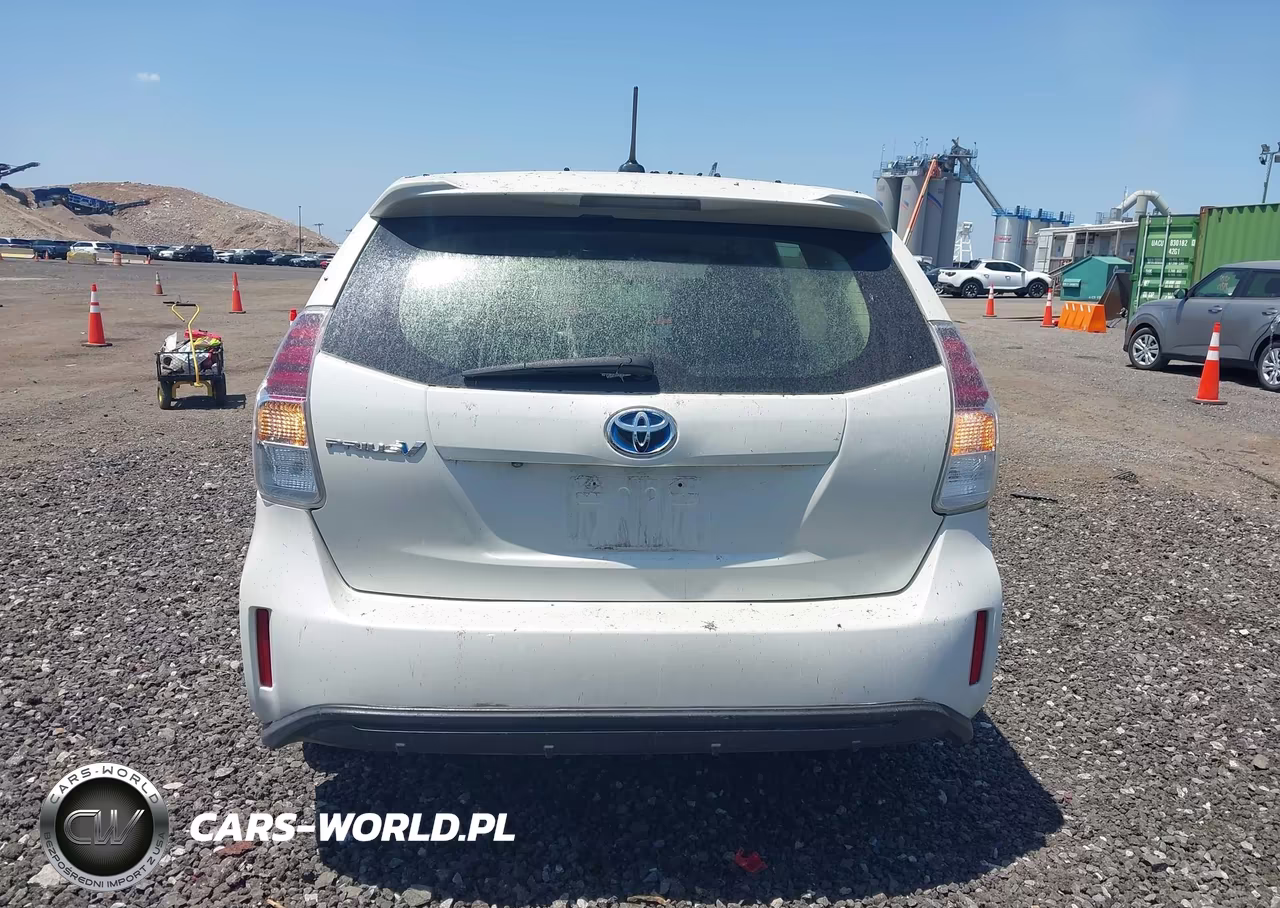 2017 Toyota Prius V Three VIN:JTDZN3EU7HJ064936 - 16
