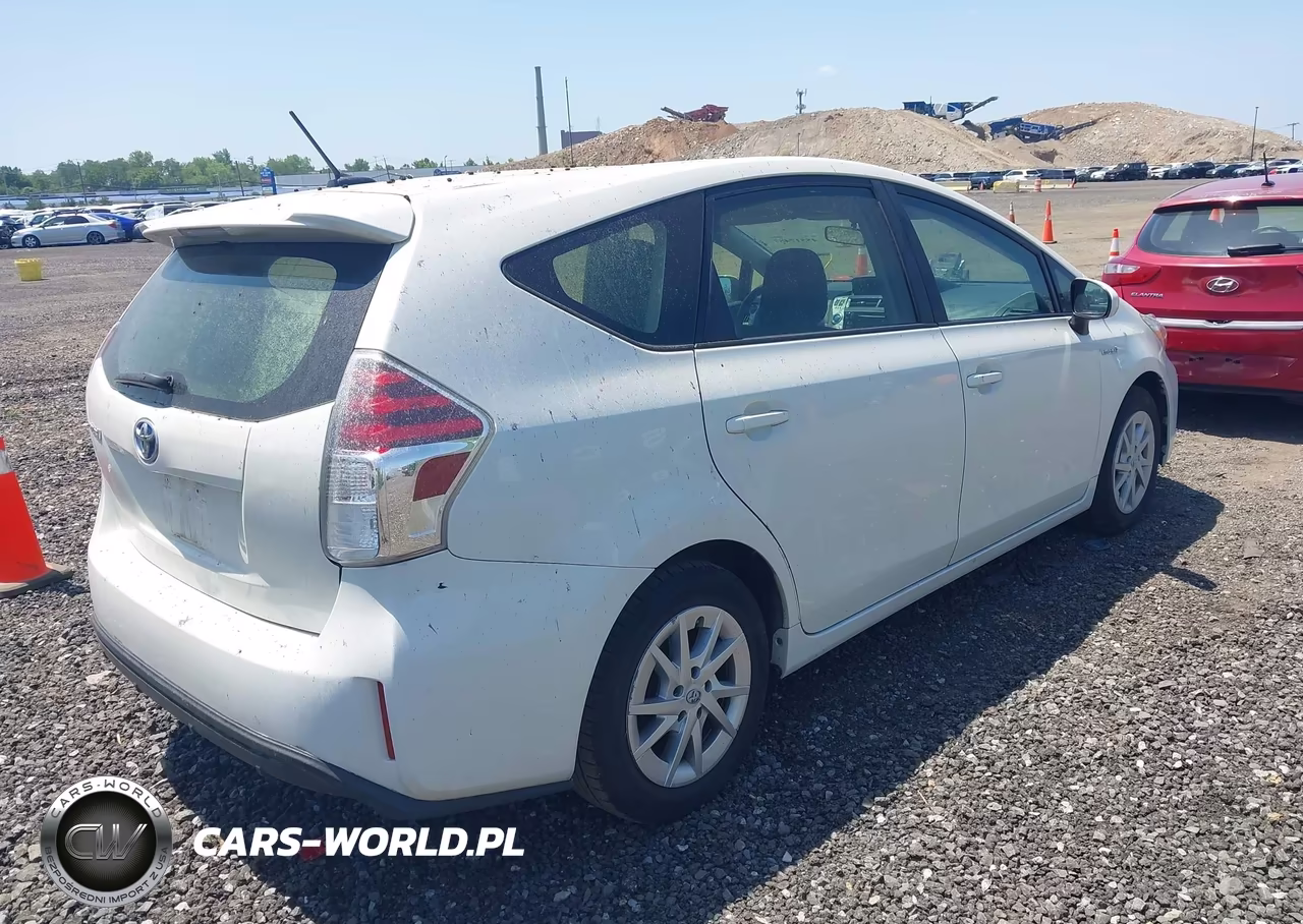 2017 Toyota Prius V Three VIN:JTDZN3EU7HJ064936 - 4