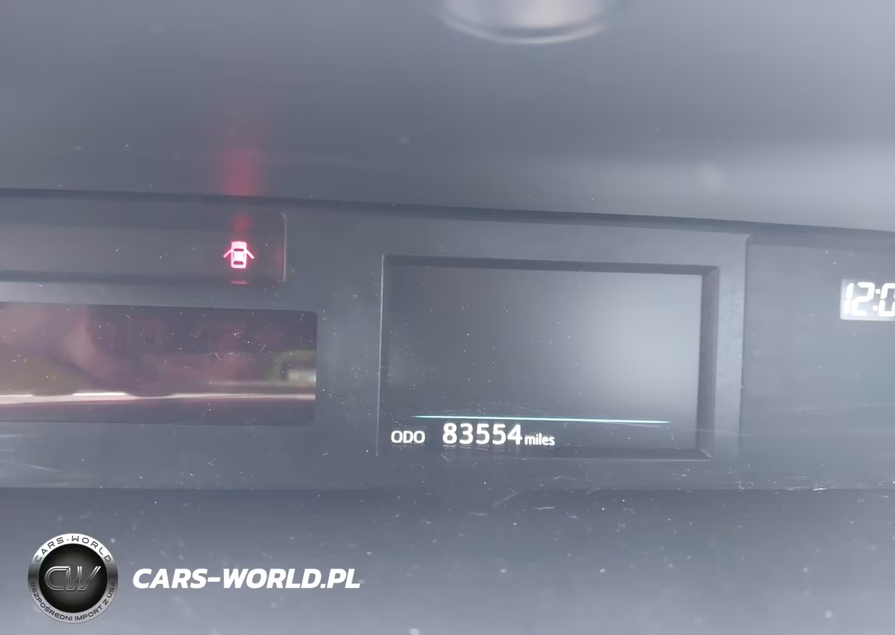 2017 Toyota Prius V Three VIN:JTDZN3EU7HJ064936 - 7