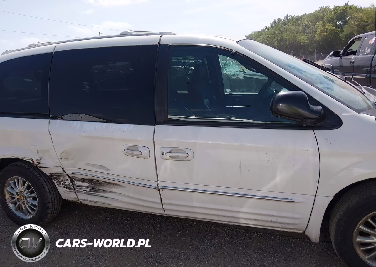 2002 Chrysler Town & Country Limited VIN:2C8GP64L02R630495 - 13