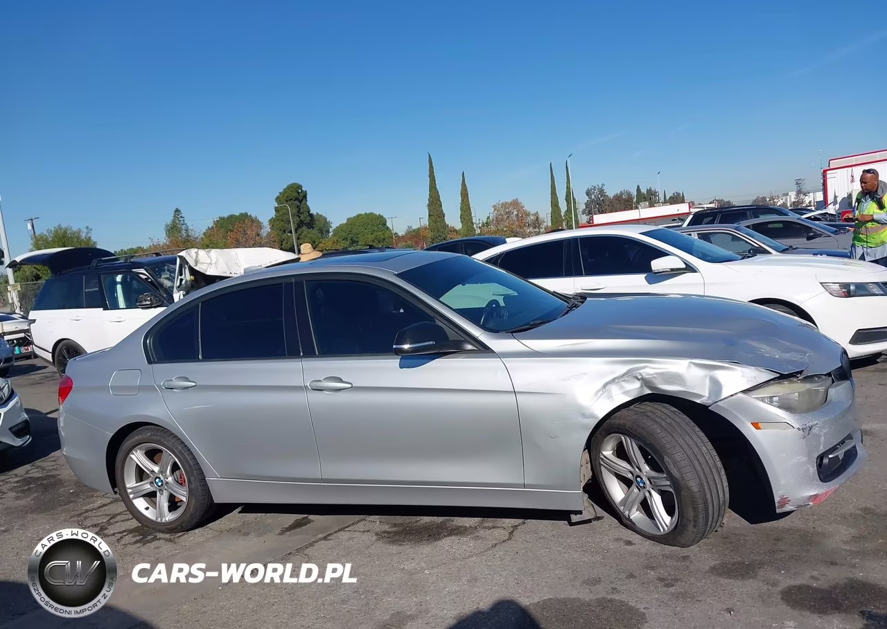 2013 BMW 328I xDrive VIN:WBA3B3G53DNR80727 - 13