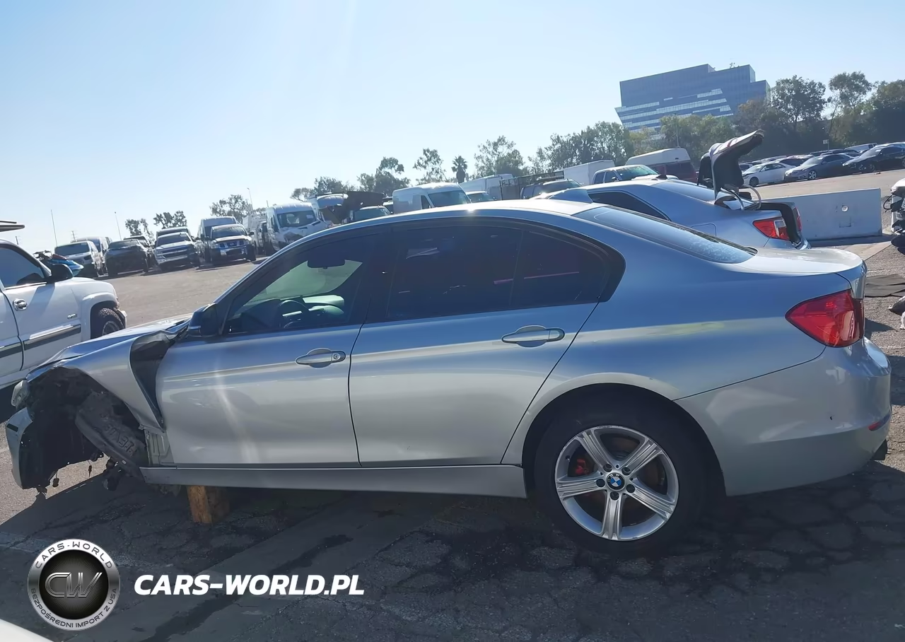 2013 BMW 328I xDrive VIN:WBA3B3G53DNR80727 - 14