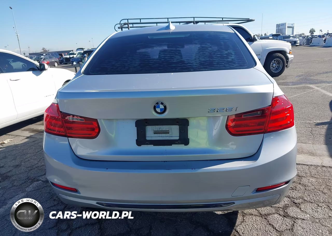 2013 BMW 328I xDrive VIN:WBA3B3G53DNR80727 - 16