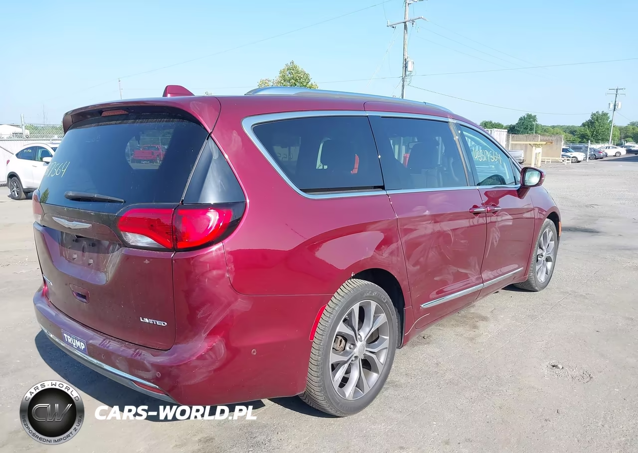 2017 Chrysler Pacifica Limited VIN:2C4RC1GG7HR839720 - 4