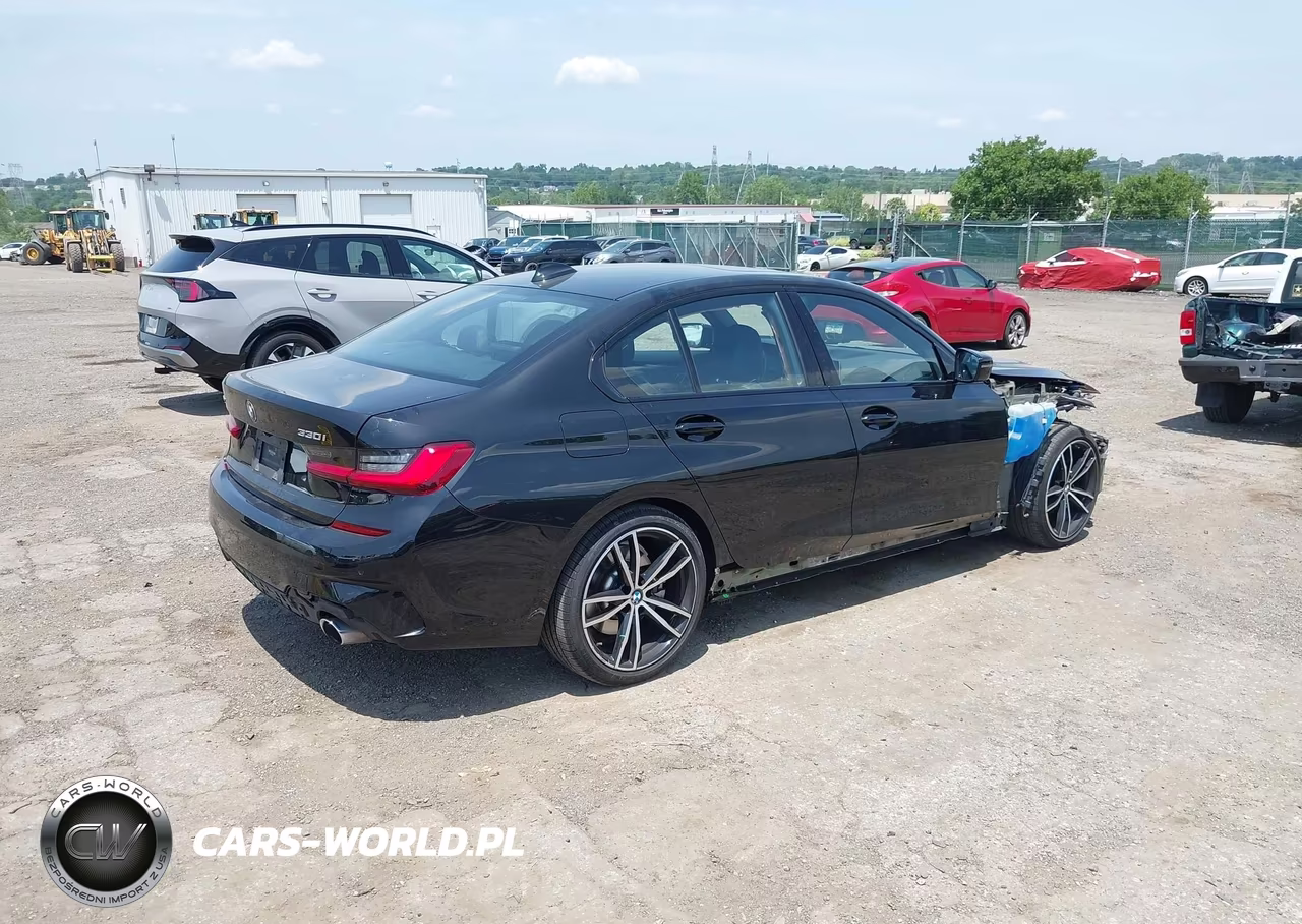 2019 BMW 330I xDrive VIN:WBA5R7C59KAJ81234 - 4