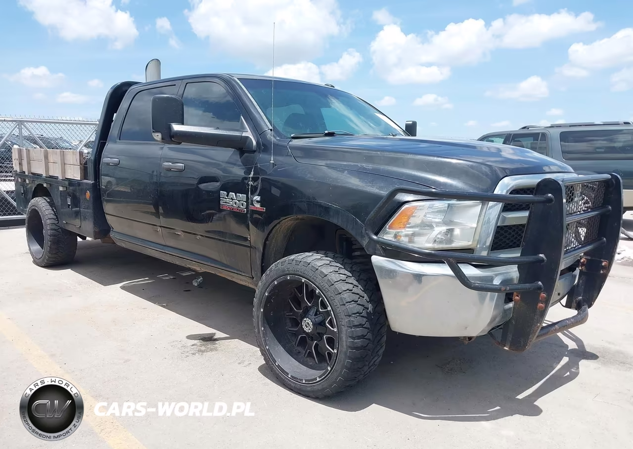 2017 Ram 2500 Tradesman 4X4 8' Box – zdjęcie 1 z 19