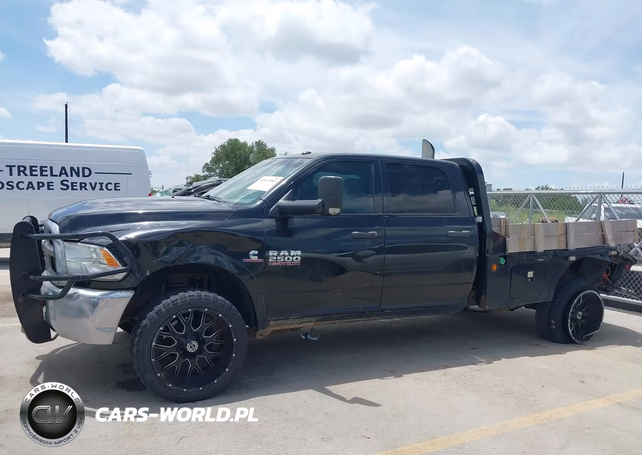 2017 Ram 2500 Tradesman 4X4 8' Box VIN:3C6UR5HL7HG643401 - 14