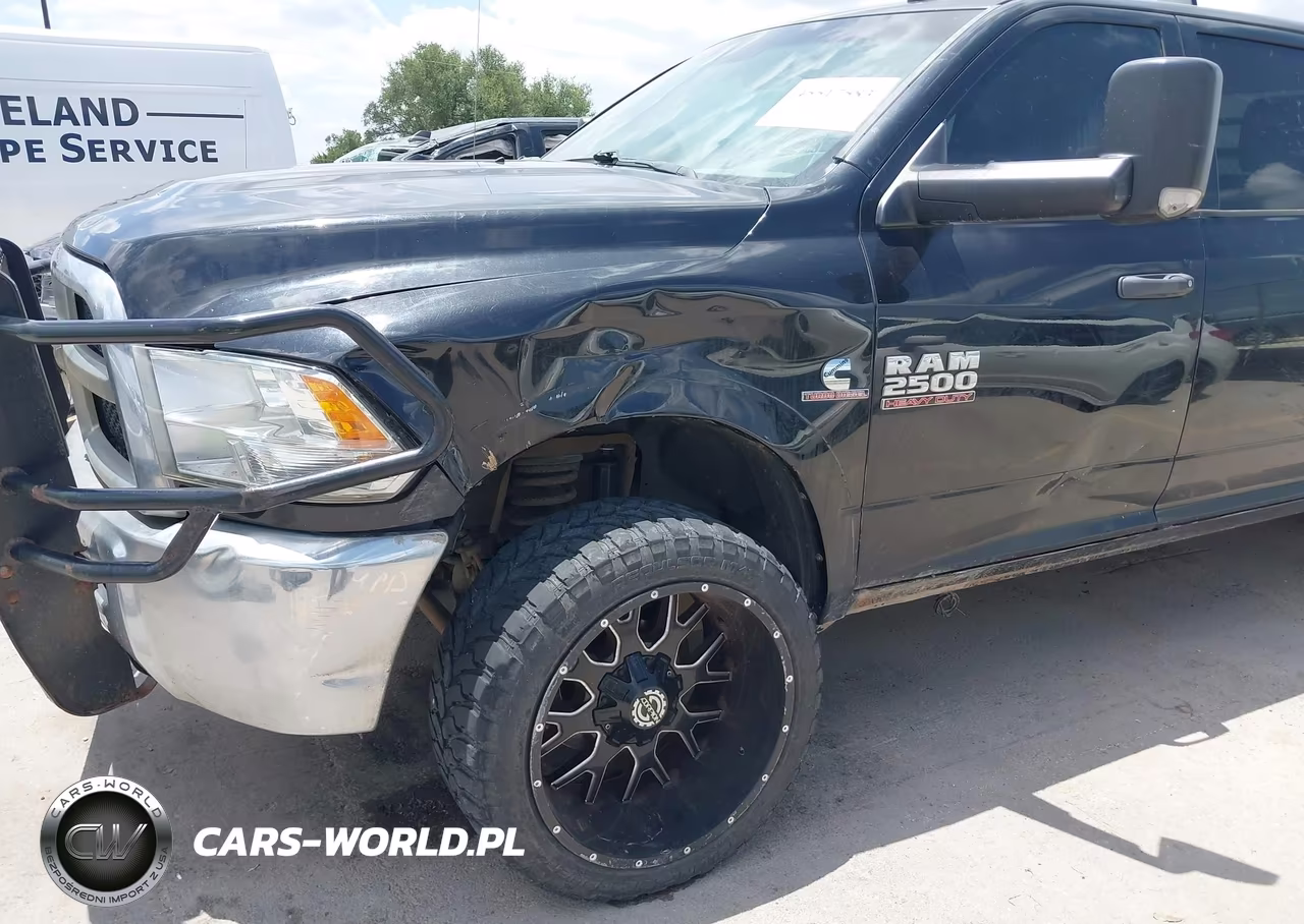 2017 Ram 2500 Tradesman 4X4 8' Box VIN:3C6UR5HL7HG643401 - 17