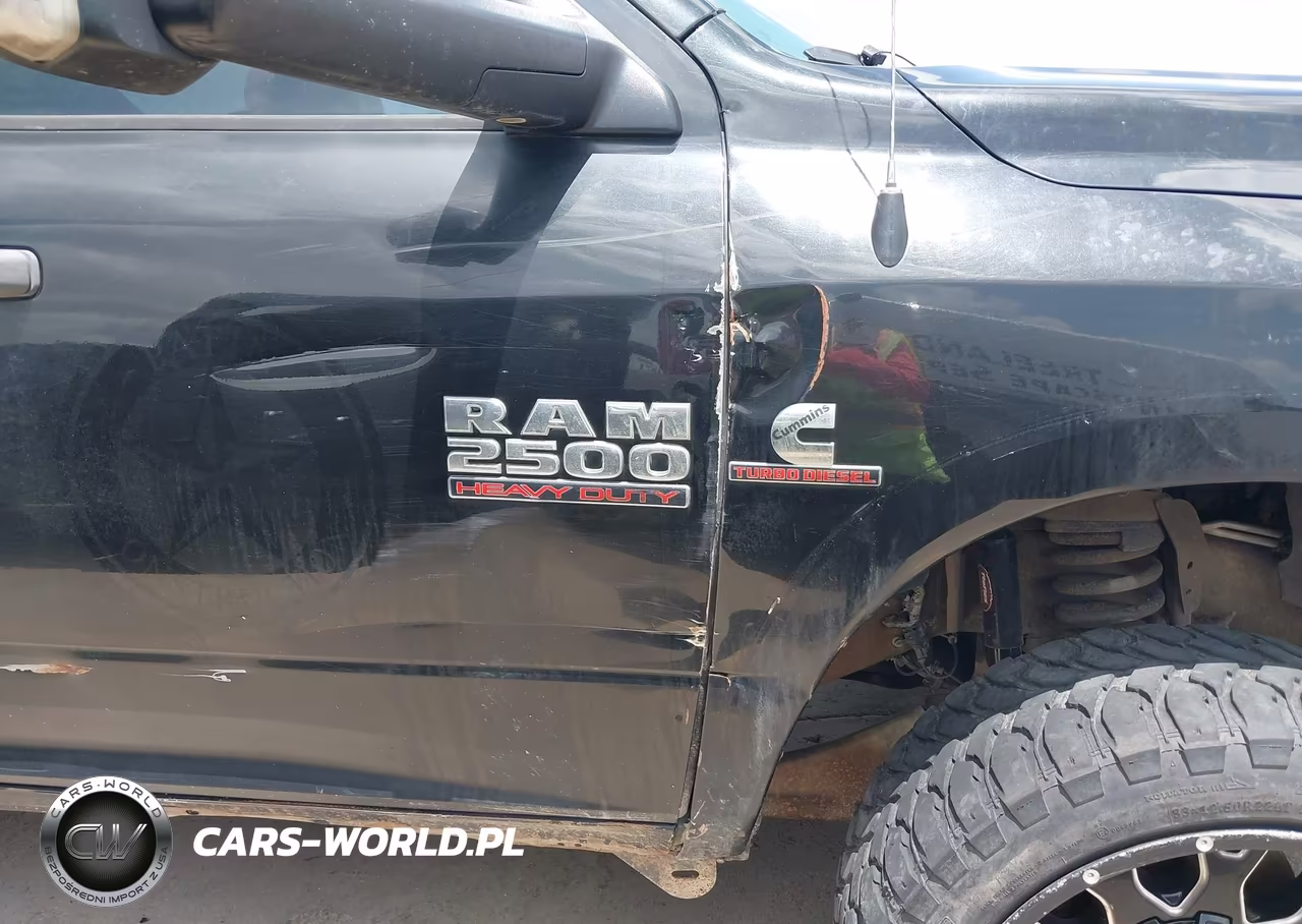 2017 Ram 2500 Tradesman 4X4 8' Box VIN:3C6UR5HL7HG643401 - 18