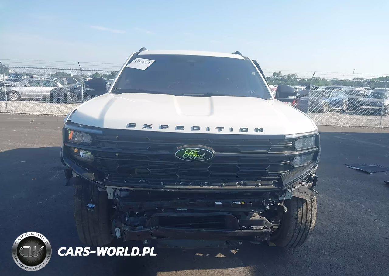 2025 Ford Expedition Platinum VIN:1FMJU1MG6SEA40364 - 13