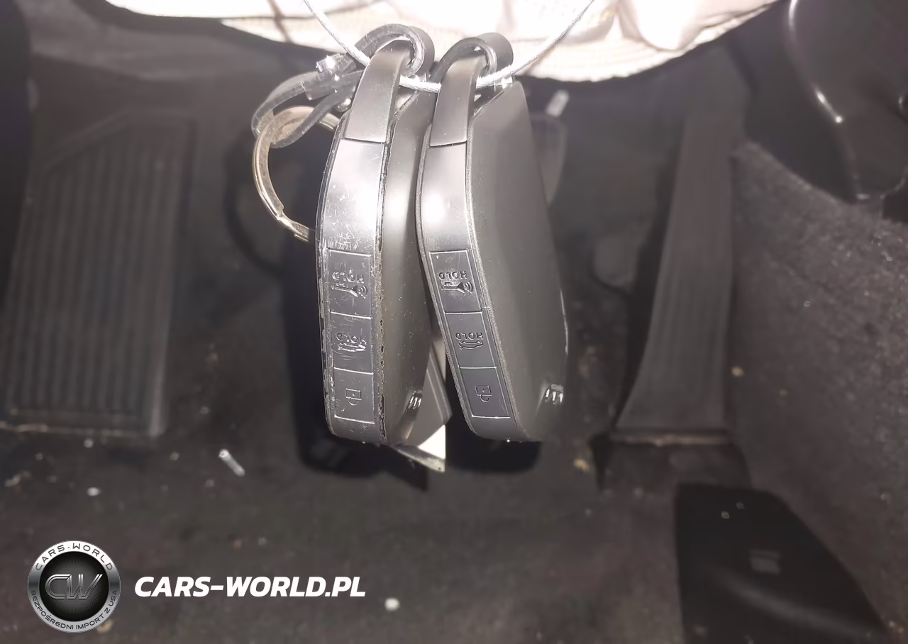 2025 Kia K5 Gt-Line VIN:KNAG64J7XS5304326 - 11