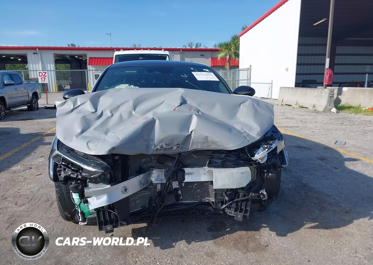 2025 Kia K5 Gt-Line VIN:KNAG64J7XS5304326 - 13