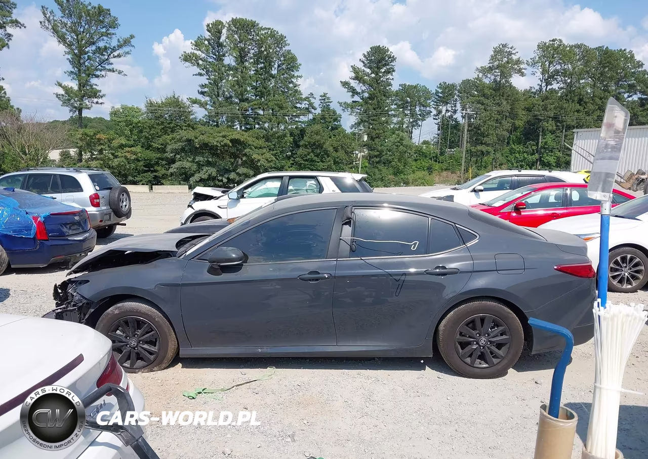 2026 Toyota Camry Le VIN:4T1DAACK0TU708792 - 14