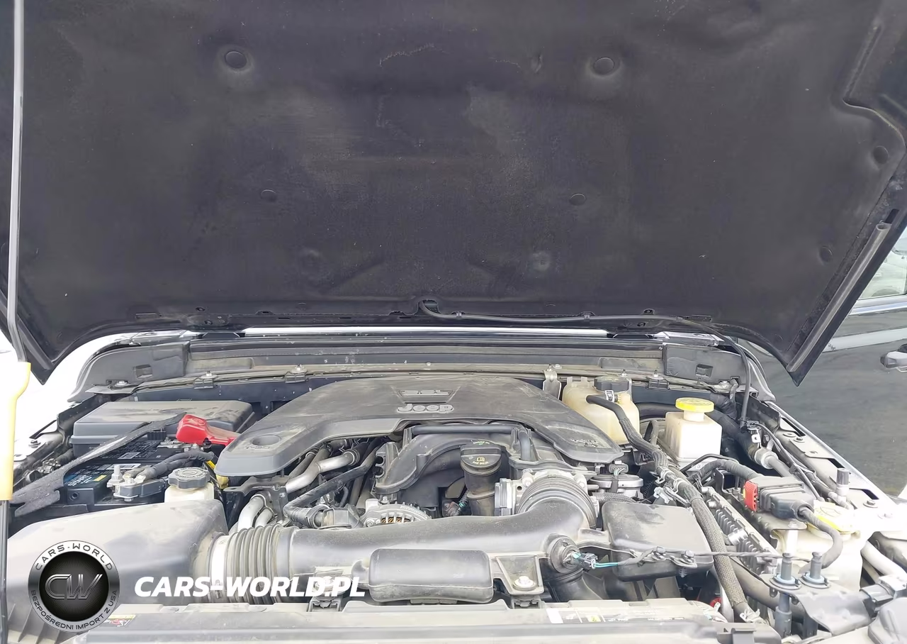 2020 Jeep Gladiator Altitude 4X4 VIN:1C6HJTAG8LL214791 - 10
