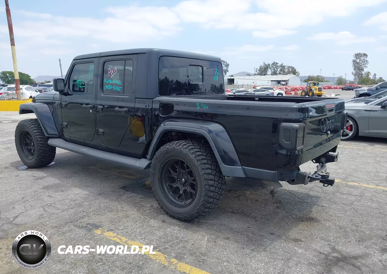 2020 Jeep Gladiator Altitude 4X4 VIN:1C6HJTAG8LL214791 - 3