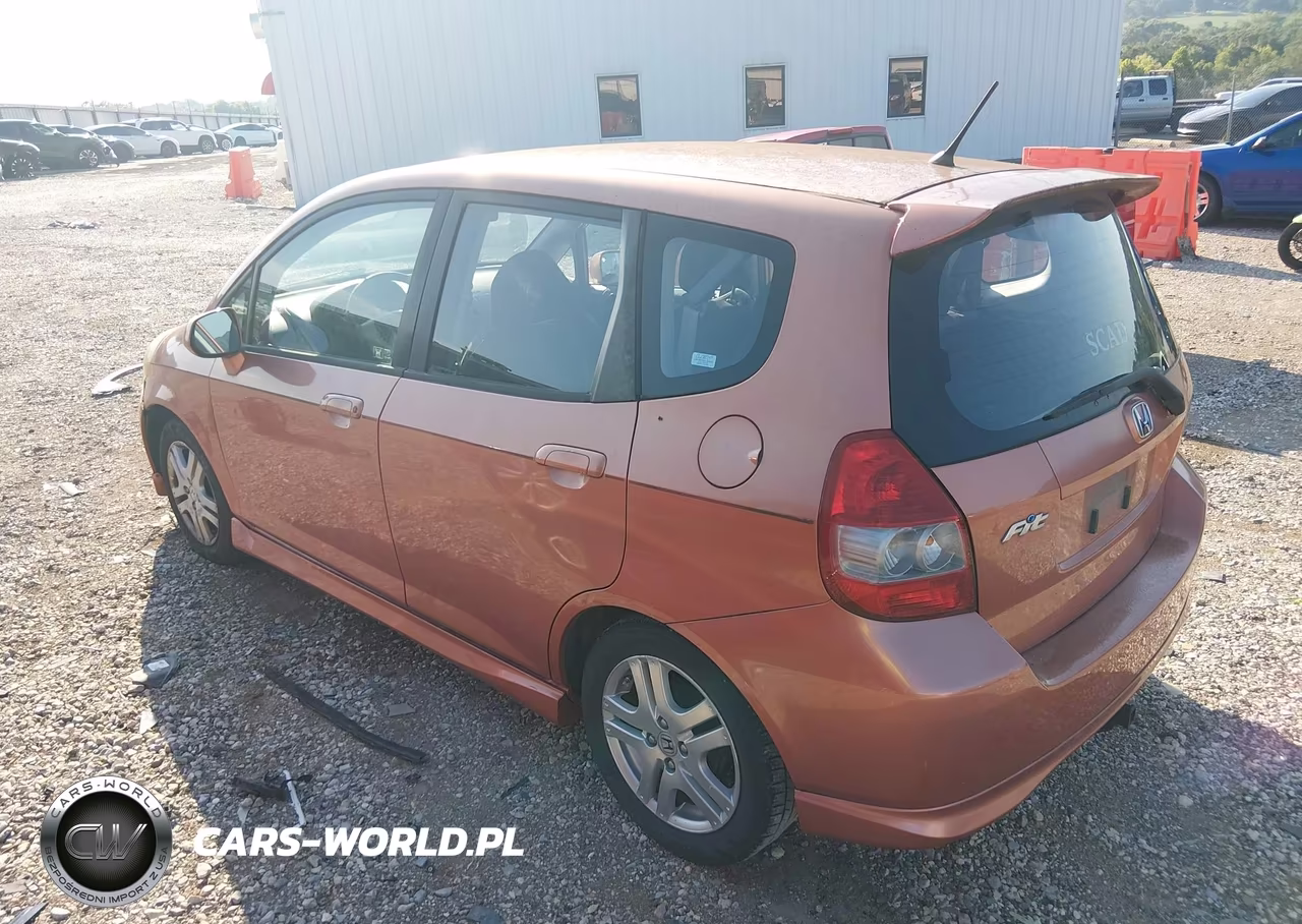 2008 Honda Fit Sport VIN:JHMGD38698S035275 - 3