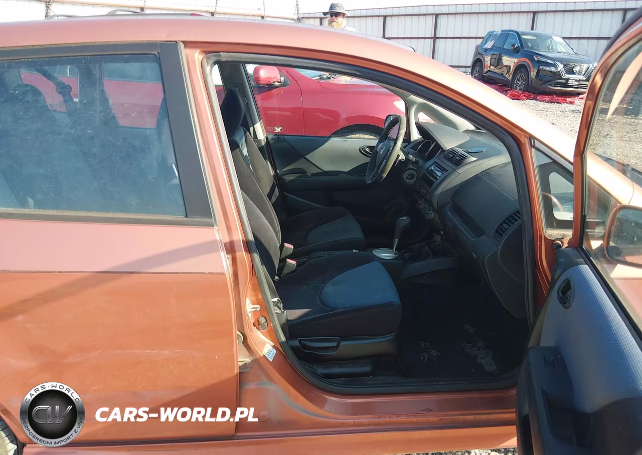 2008 Honda Fit Sport VIN:JHMGD38698S035275 - 5
