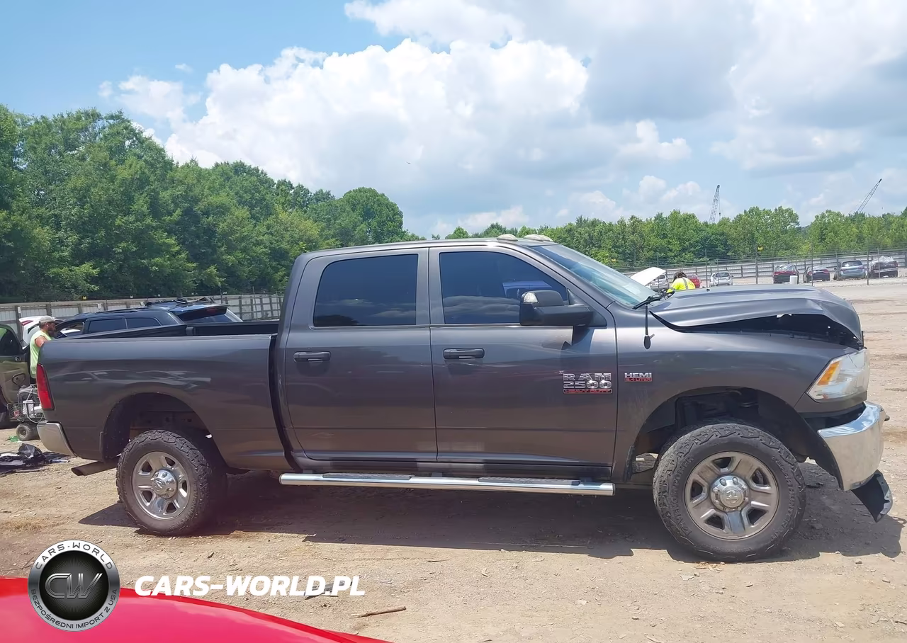 2015 Ram 2500 Tradesman VIN:3C6UR5CJ1FG587863 - 13