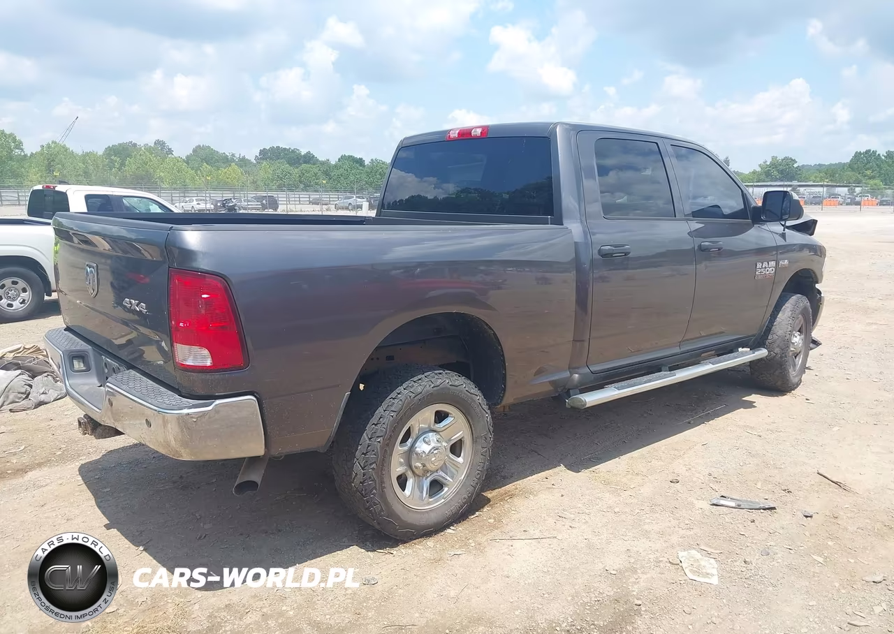 2015 Ram 2500 Tradesman VIN:3C6UR5CJ1FG587863 - 4
