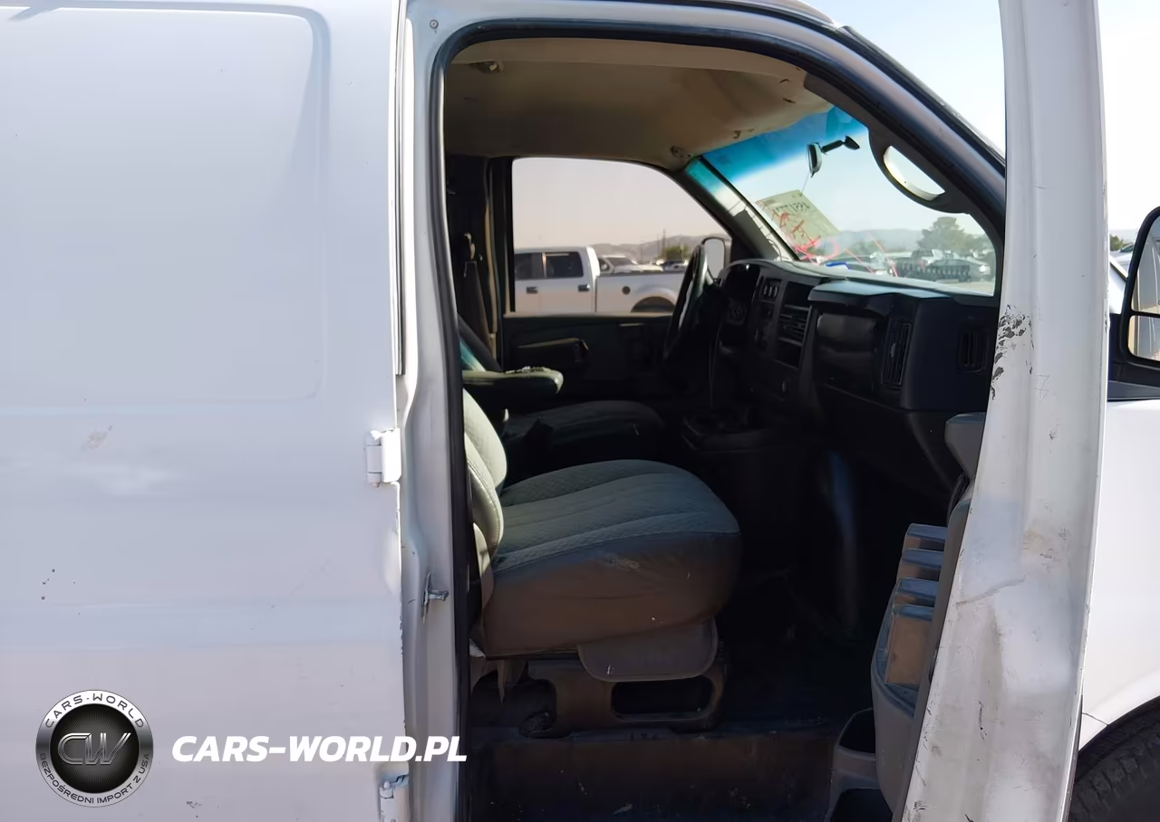 2008 Chevrolet Express Work Van VIN:1GCFG154681188259 - 5