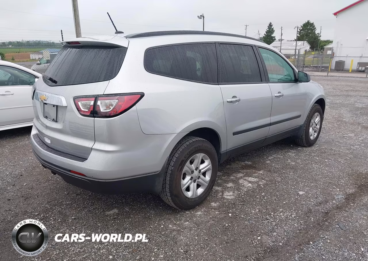 2014 Chevrolet Traverse Ls VIN:1GNKRFEDXEJ132463 - 4