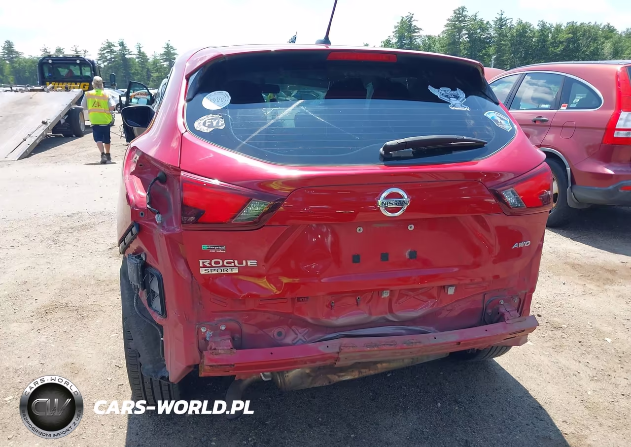 2018 Nissan Rogue Sport S VIN:JN1BJ1CR0JW255593 - 18