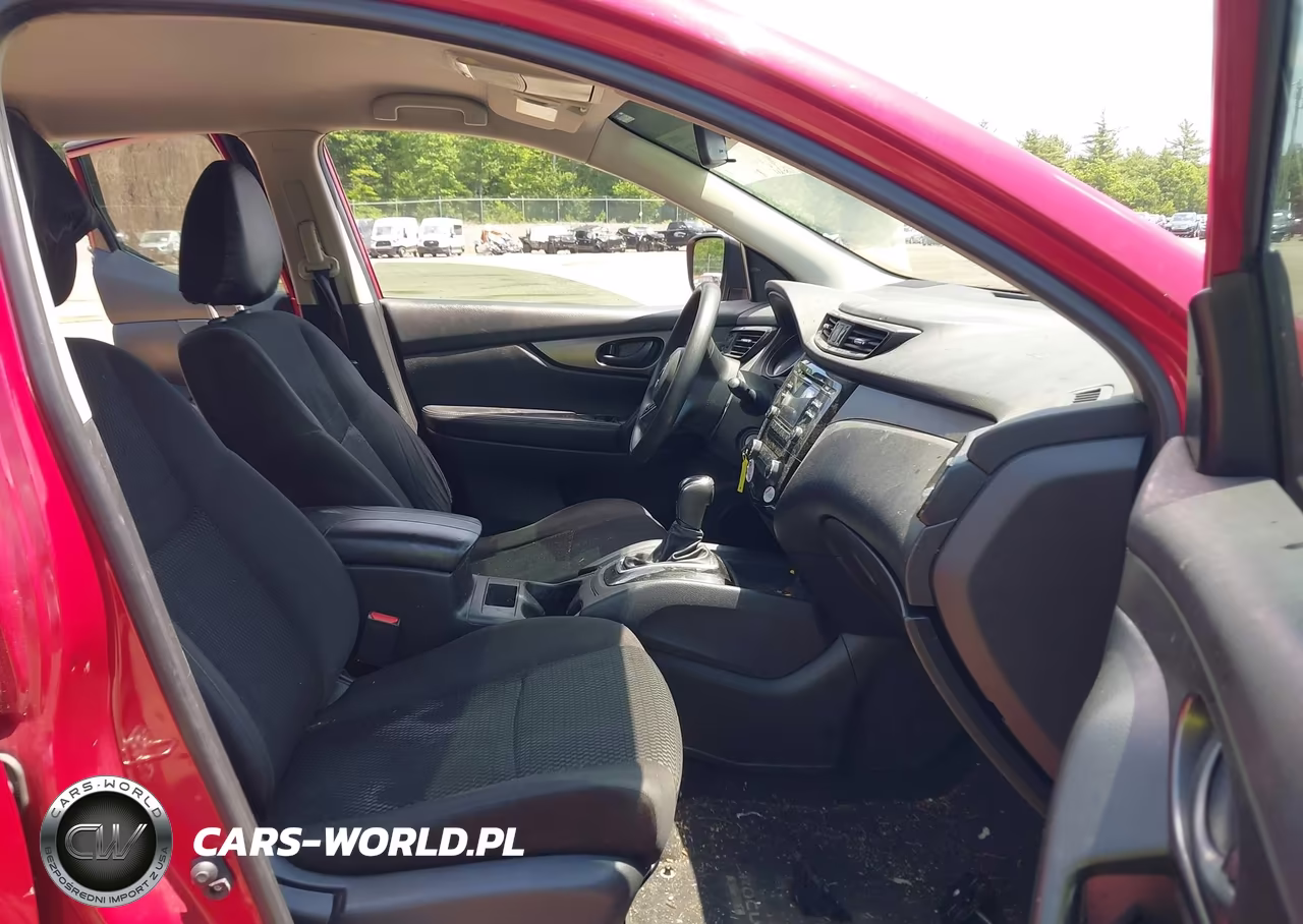 2018 Nissan Rogue Sport S VIN:JN1BJ1CR0JW255593 - 5