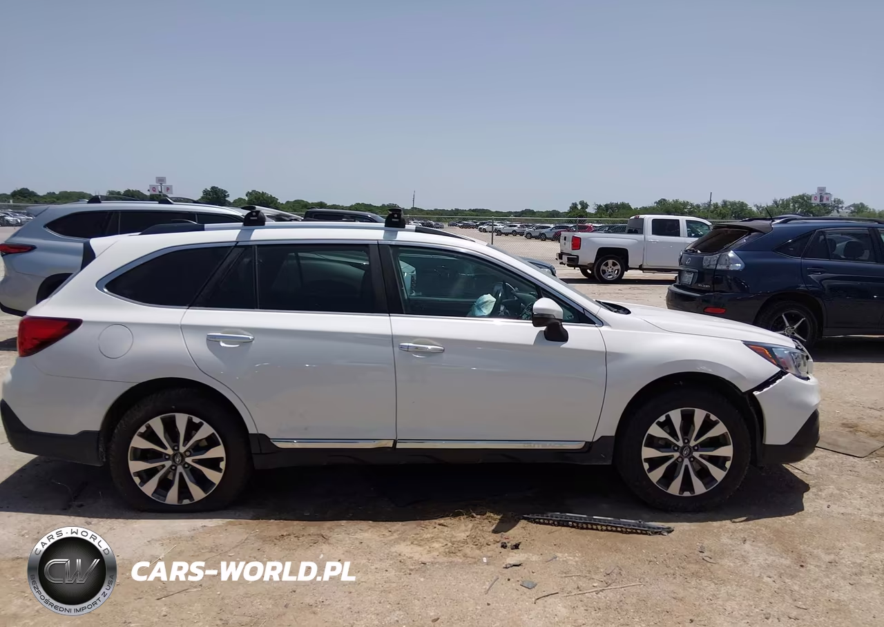 2019 Subaru Outback 3.6R Touring VIN:4S4BSETC6K3202540 - 13