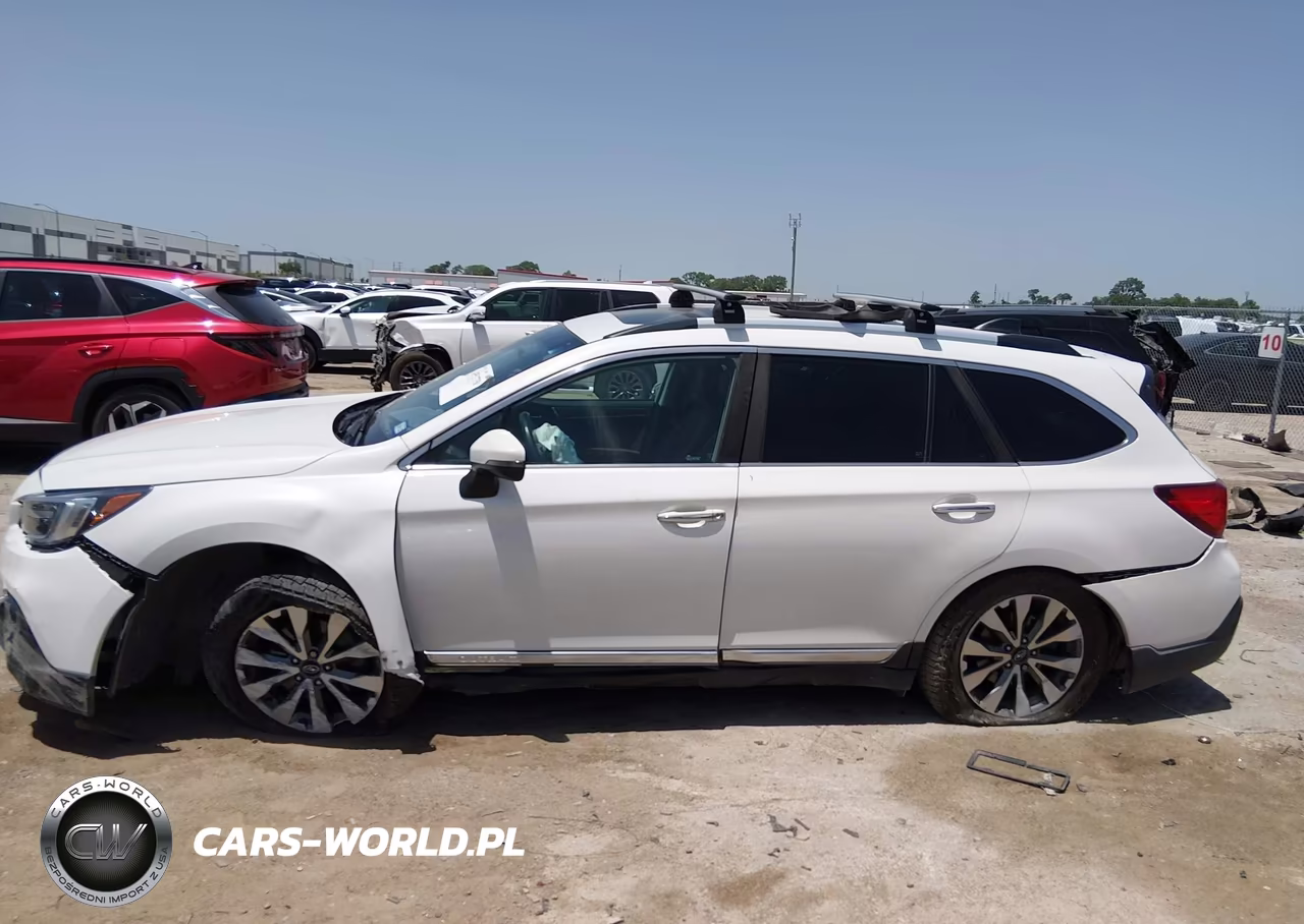 2019 Subaru Outback 3.6R Touring VIN:4S4BSETC6K3202540 - 14