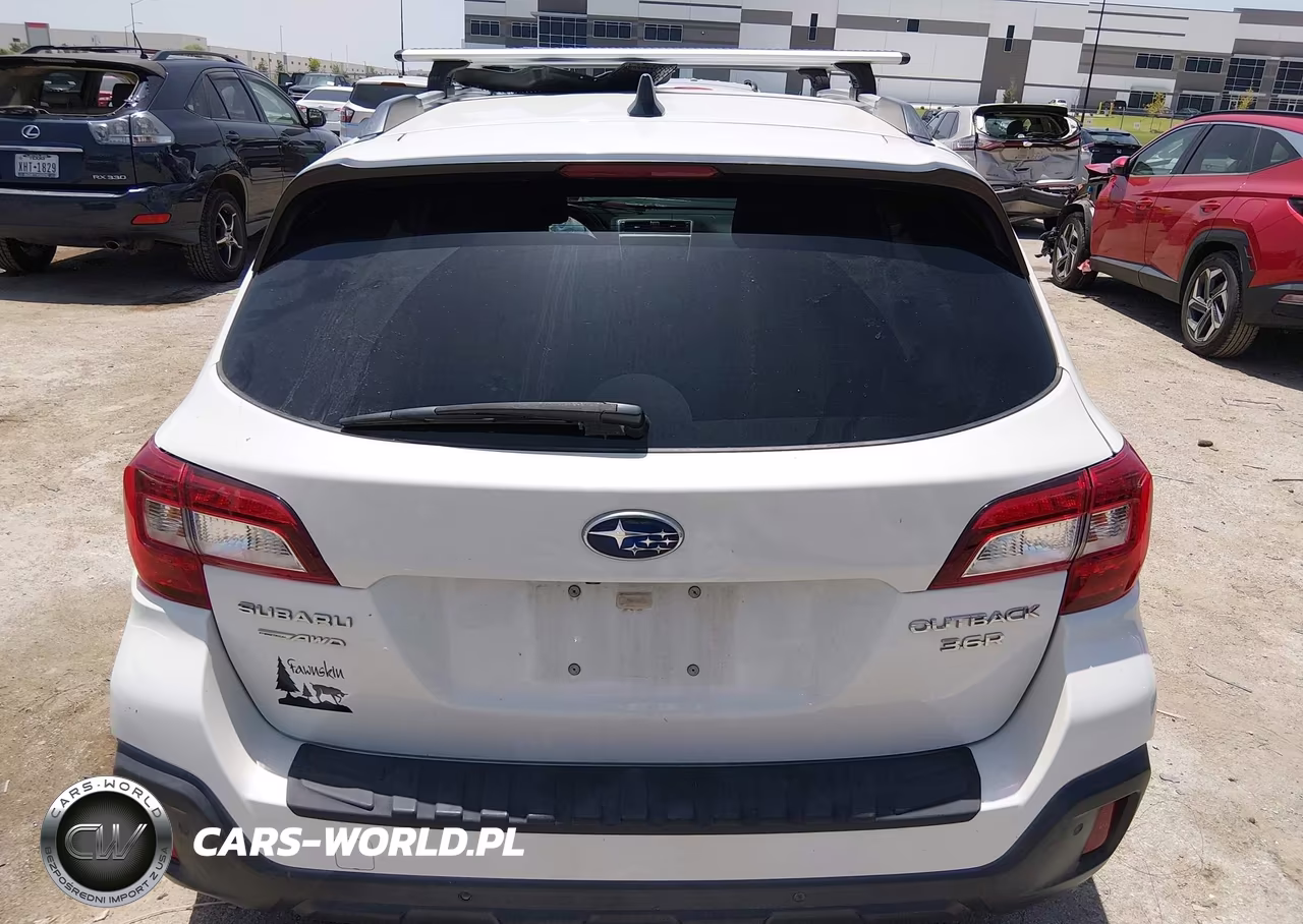 2019 Subaru Outback 3.6R Touring VIN:4S4BSETC6K3202540 - 16