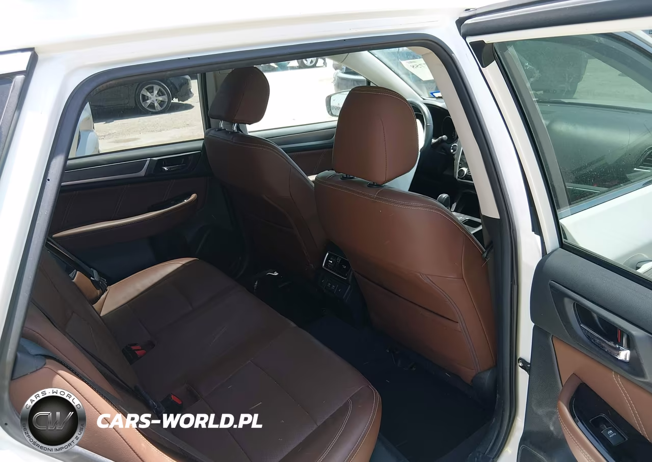 2019 Subaru Outback 3.6R Touring VIN:4S4BSETC6K3202540 - 8