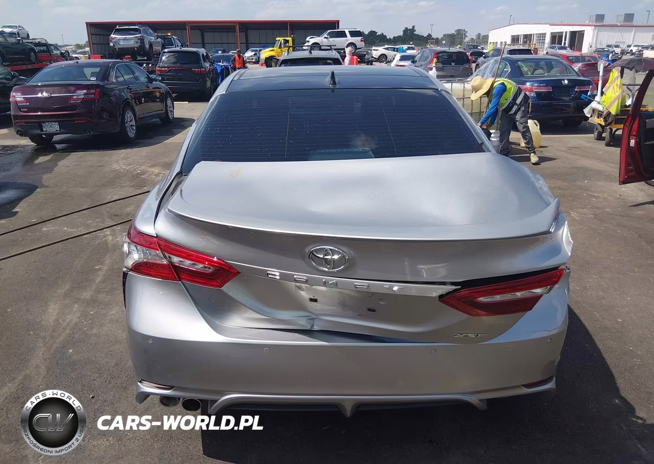 2018 Toyota Camry Xse V6 VIN:4T1BZ1HK3JU019786 - 17