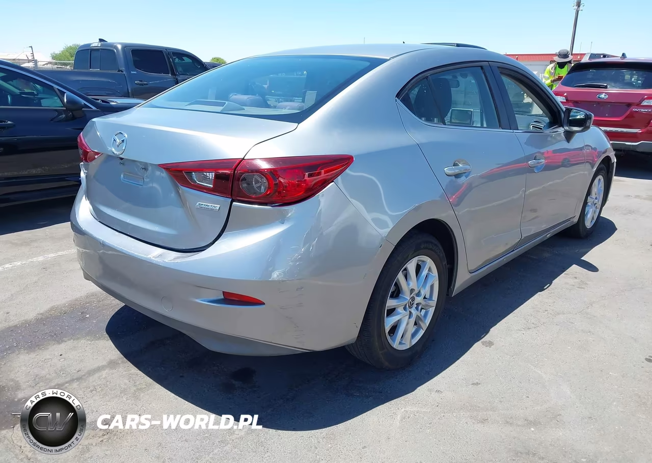 2016 Mazda Mazda3 I Sport VIN:JM1BM1U78G1278496 - 4