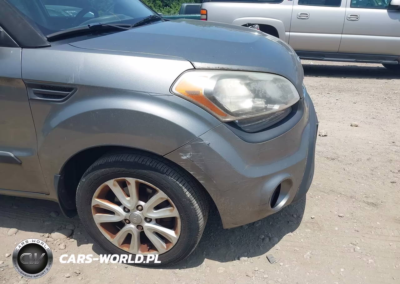 2012 Kia Soul + VIN:KNDJT2A64C7367988 - 13