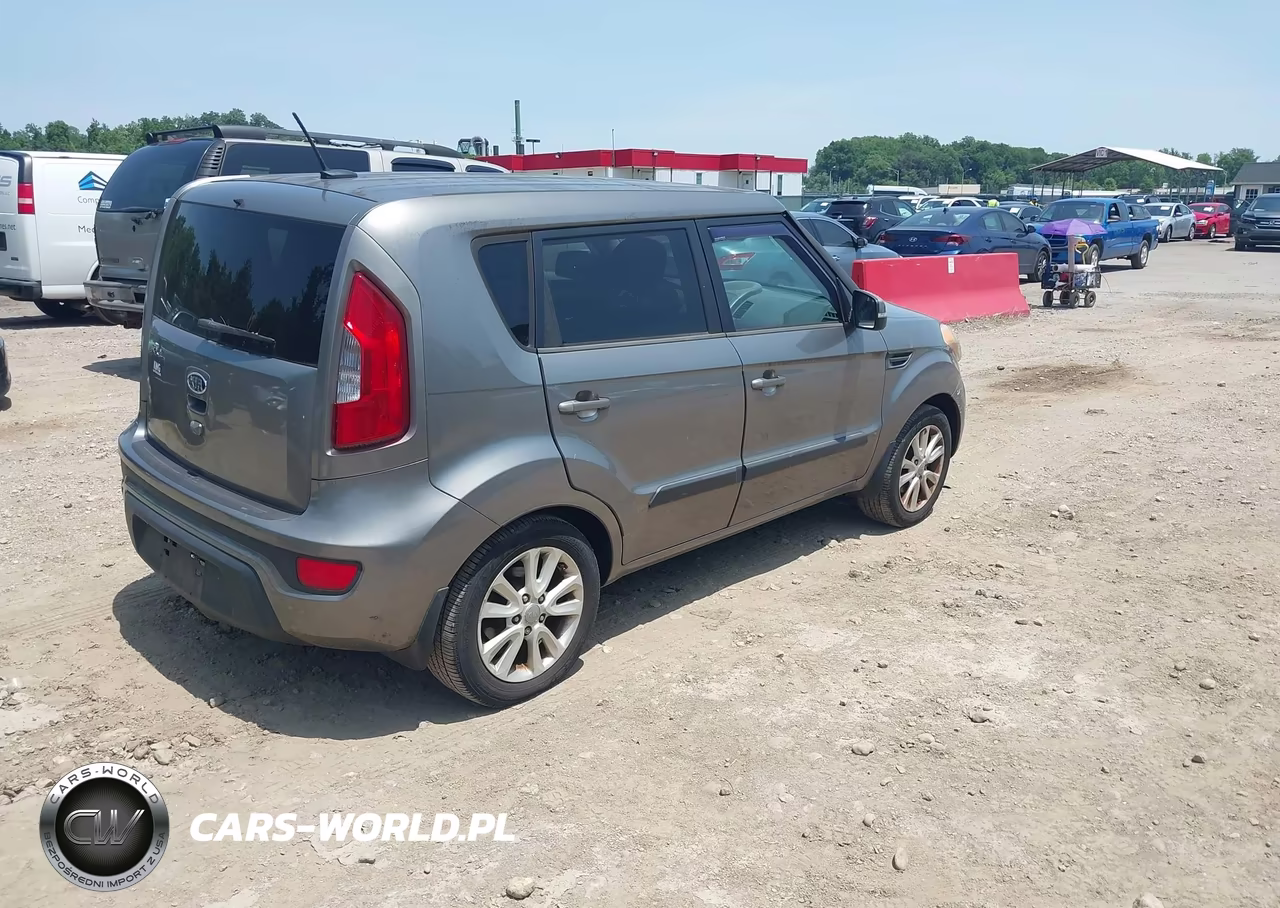 2012 Kia Soul + VIN:KNDJT2A64C7367988 - 4