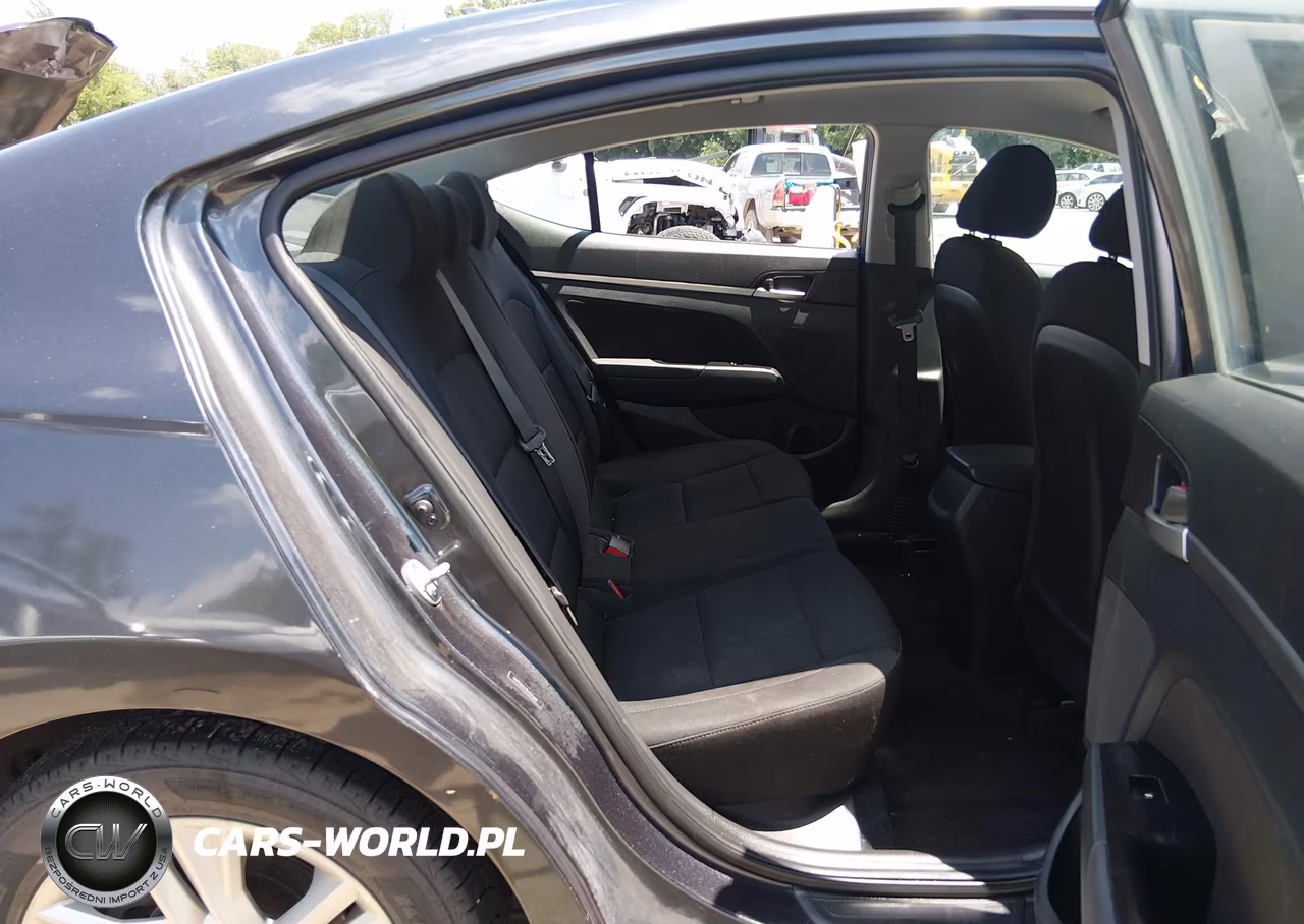 2020 Hyundai Elantra Sel VIN:5NPD84LF0LH575644 - 8