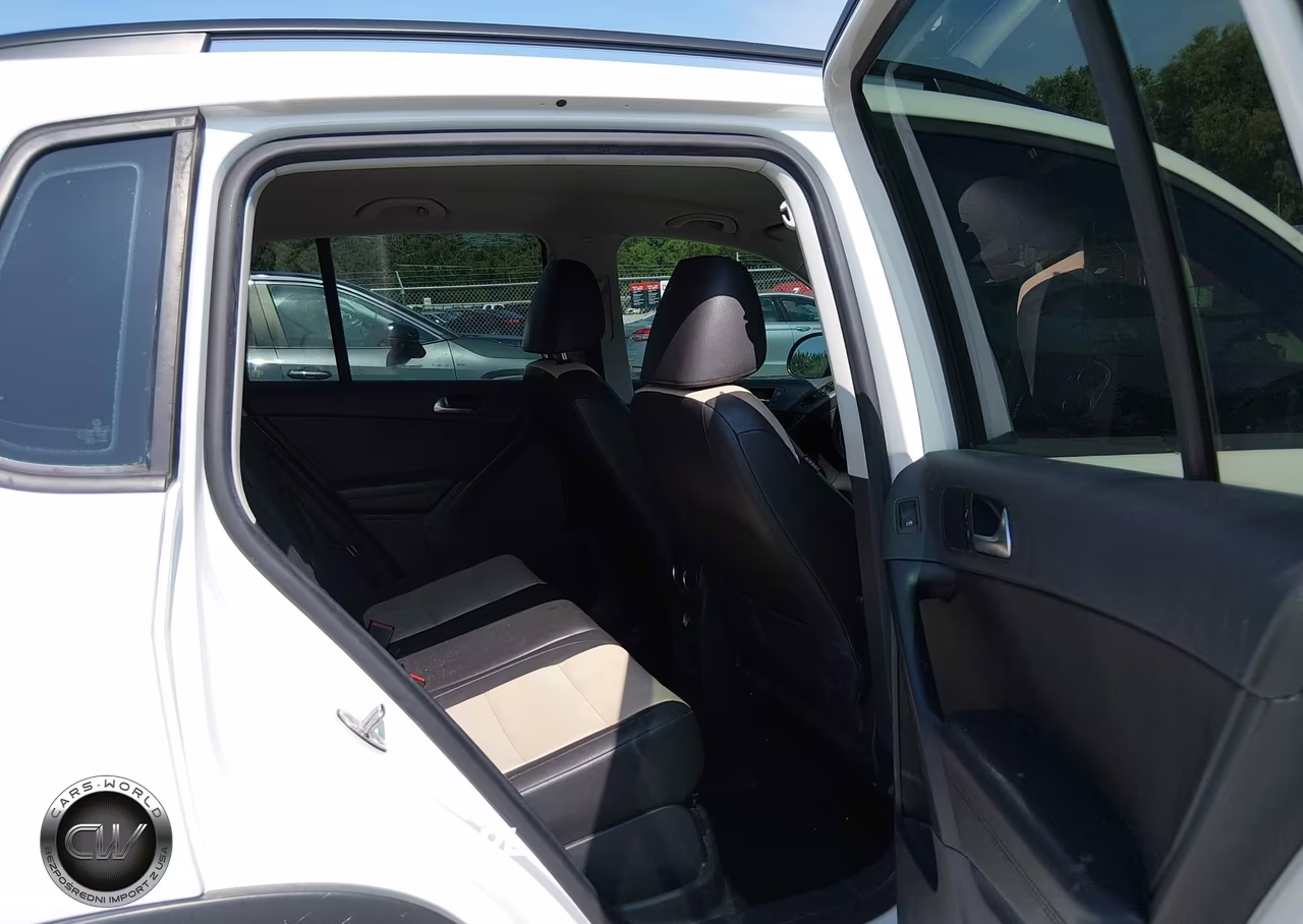 2017 Volkswagen Tiguan 2.0T-2.0T S VIN:WVGBV7AX4HK005048 - 8