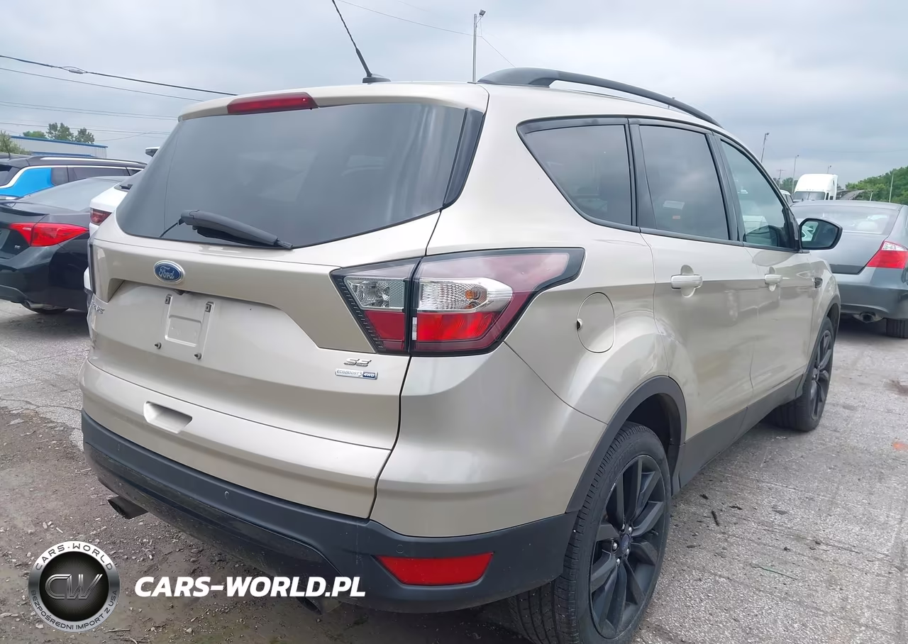 2017 Ford Escape Se VIN:1FMCU9GD9HUB97863 - 4