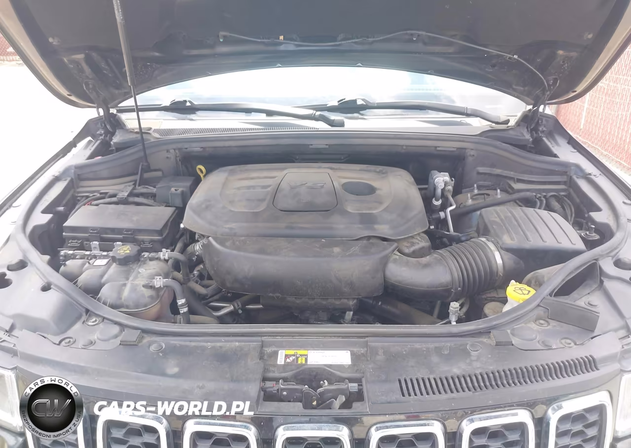 2019 Jeep Grand Cherokee Laredo E 4X4 VIN:1C4RJFAG9KC754163 - 10