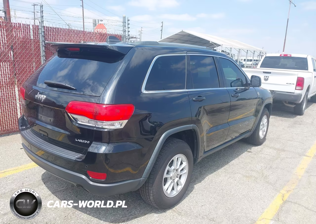 2019 Jeep Grand Cherokee Laredo E 4X4 VIN:1C4RJFAG9KC754163 - 4